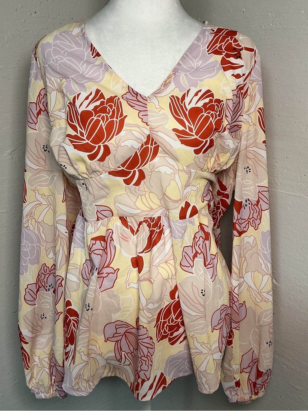 Floral V-Neck Long Sleeve Peplum Dress - Red Floral on Cream XL
